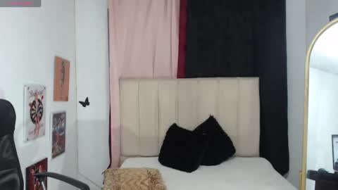 Snapshot of kleo_princess18 chatting on February 15, 2:15 am kleo online show from February 15, 2:15 am