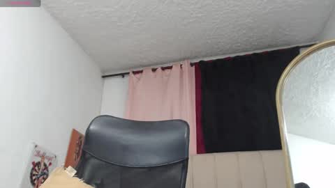 Snapshot of kleo_princess18 chatting on February 19, 1:40 am kleo online show from February 19, 1:40 am