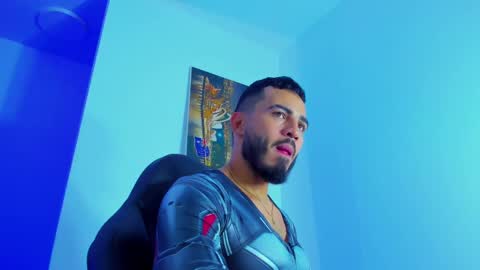 klinsmannwalton online show from October 9, 11:08 am