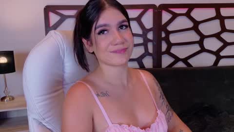 kloe_bella online show from February 7, 12:53 pm