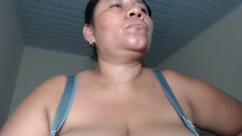 Snapshot of kloe_boobs chatting on February 1, 7:57 am Kloe online show from February 1, 7:57 am