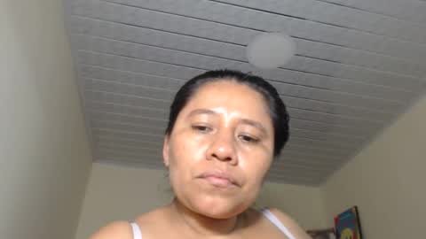 Snapshot of kloe_boobs chatting on February 4, 12:40 am Kloe online show from February 4, 12:40 am