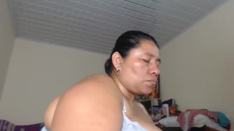 Snapshot of kloe_boobs chatting on February 8, 11:02 pm Kloe online show from February 8, 11:02 pm