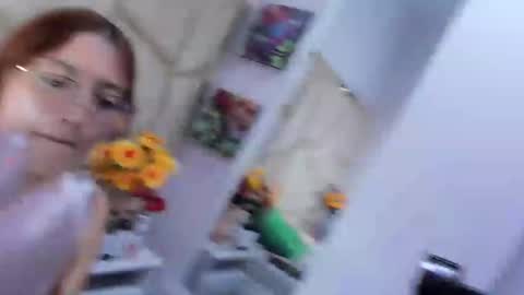 kloe online show from March 12, 7:02 am