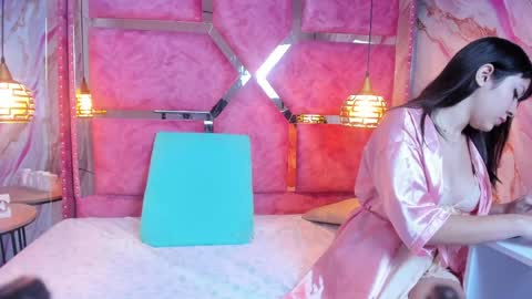 Snapshot of kloe_williams_ chatting on May 26, 1:07 pm Kloe Williams online show from May 26, 1:07 pm