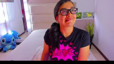 SOPHIA RIVERA online show from December 7, 12:24 pm