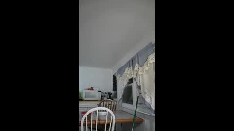 knead4weed online show from April 3, 7:50 am