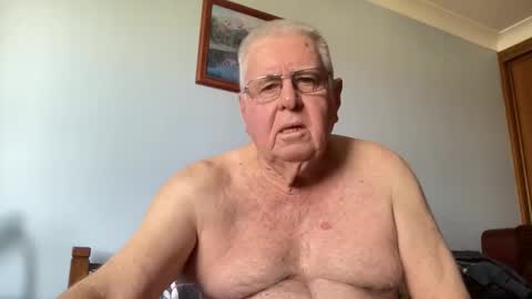 Aussiedude online show from September 17, 2:02 am