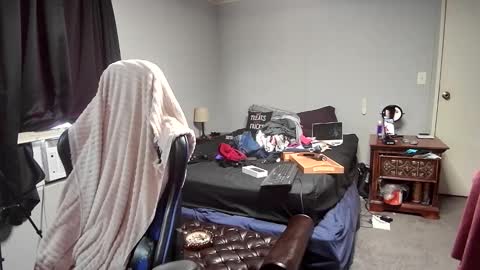 Snapshot of knkycpl6944 chatting on October 12, 7:24 pm Kevin Fitz online show from October 12, 7:24 pm