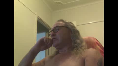 knobout online show from December 21, 5:58 am