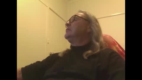 knobout online show from March 30, 8:04 am