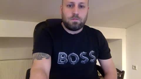 hugo online show from February 8, 12:58 am