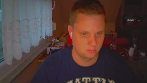 Snapshot of kojle95 chatting on August 8, 6:54 pm kojle95 online show from August 8, 6:54 pm