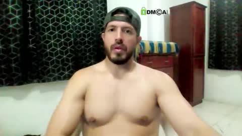 Snapshot of kolombianox chatting on April 12, 1:43 am kolombianox online show from April 12, 1:43 am