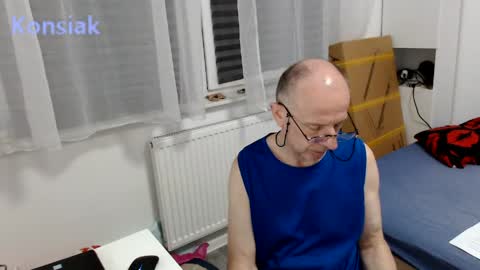 Snapshot of konsiak chatting on May 10, 6:24 pm Komsiak online show from May 10, 6:24 pm