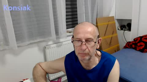 Snapshot of konsiak chatting on May 28, 7:11 pm Komsiak online show from May 28, 7:11 pm