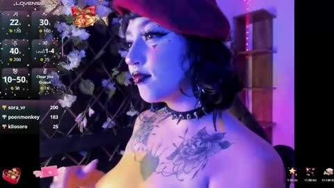 Snapshot of kora_red999 chatting on April 18, 7:58 pm Kora Red online show from April 18, 7:58 pm