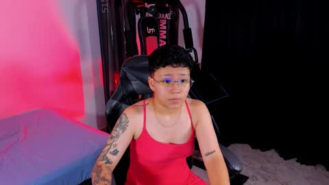 Sara  Altgirl  online show from November 14, 5:00 pm