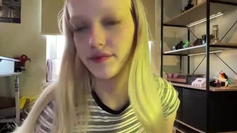Ariela online show from June 22, 7:11 pm