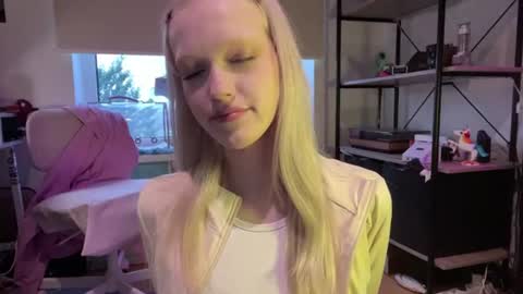 Ariela online show from June 26, 6:45 pm