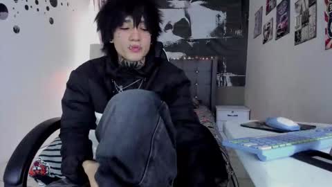 Snapshot of koryu_skull chatting on February 2, 8:18 pm KORYU online show from February 2, 8:18 pm