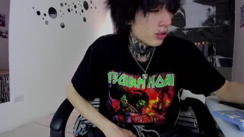 Snapshot of koryu_skull chatting on February 3, 8:25 pm KORYU online show from February 3, 8:25 pm