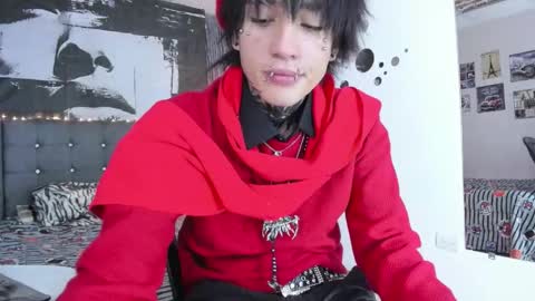 Snapshot of koryu_skull chatting on February 12, 12:05 am KORYU online show from February 12, 12:05 am