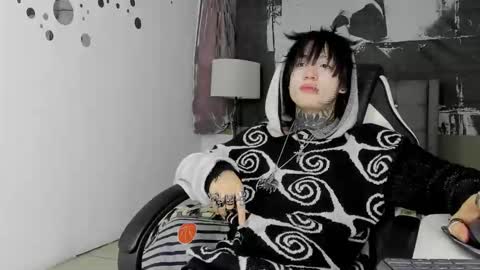 Snapshot of koryu_skull chatting on March 13, 11:00 pm KORYU online show from March 13, 11:00 pm