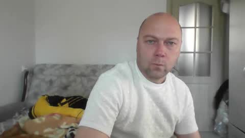 Snapshot of koshkaalpha chatting on April 28, 6:29 am koshkaalpha online show from April 28, 6:29 am