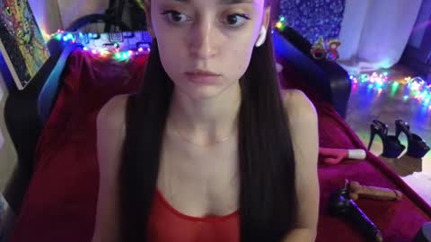 Gal online show from December 10, 7:32 pm