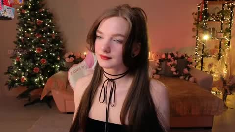 Kottyaa cb FOLLOWING  online show from December 13, 8:15 pm