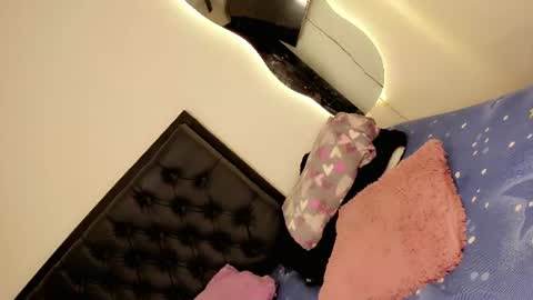 Alysha online show from June 29, 10:15 am
