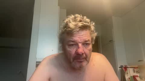 kovapoika online show from October 6, 6:33 am