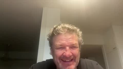 kovapoika online show from October 14, 3:02 pm