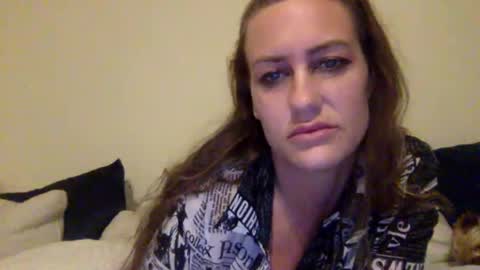 koyoteej online show from January 13, 11:41 am