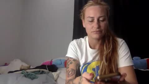 koyoteej online show from January 14, 12:49 am