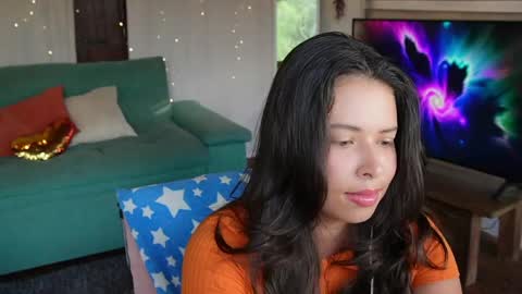 Snapshot of kozzy_ chatting on May 19, 10:27 pm kozzy_ online show from May 19, 10:27 pm