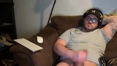 Snapshot of kquinn12b chatting on November 14, 9:41 am cloudyTime online show from November 14, 9:41 am