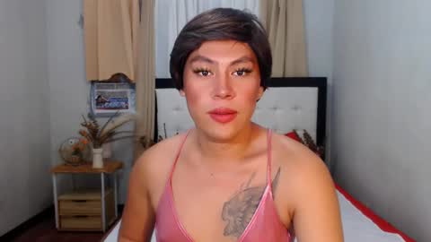 Snapshot of kramerfoxx chatting on December 6, 2:46 am Kramer online show from December 6, 2:46 am