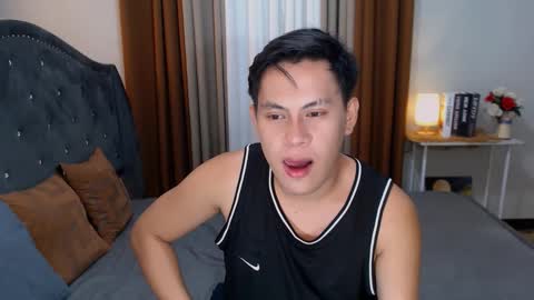 Snapshot of kramerfoxx chatting on December 13, 7:25 am Kramer online show from December 13, 7:25 am