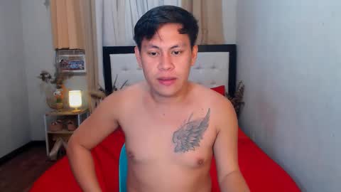 Snapshot of kramerfoxx chatting on December 16, 9:35 am Kramer online show from December 16, 9:35 am