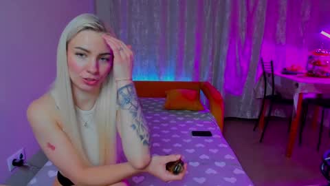 Lisandra online show from January 24, 8:43 pm