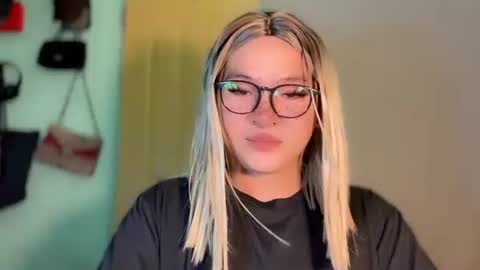krezikeed online show from May 21, 12:01 pm