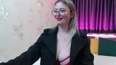 Kriss online show from May 9, 1:49 pm