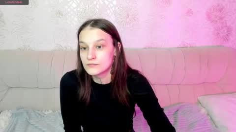 kris_doeil online show from May 24, 2:38 am
