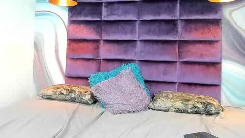 Snapshot of kris_kane chatting on December 21, 3:03 am kriss online show from December 21, 3:03 am