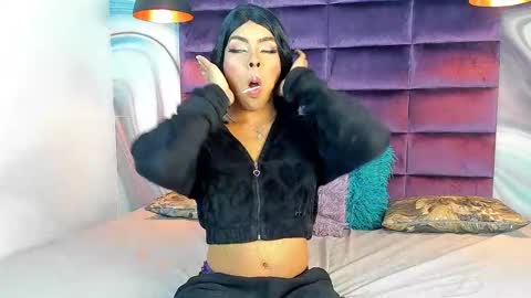 Snapshot of kris_kane chatting on February 10, 1:57 am kriss online show from February 10, 1:57 am