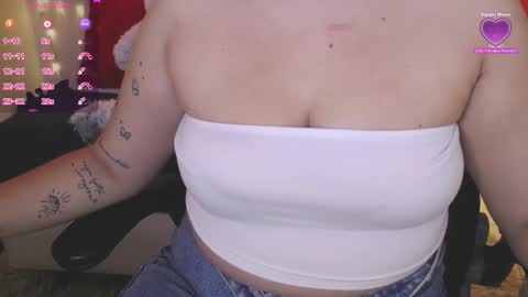 Snapshot of krishnaveni435486 chatting on December 17, 12:55 pm Krish online show from December 17, 12:55 pm