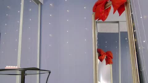 kriskras__ online show from April 13, 5:13 am