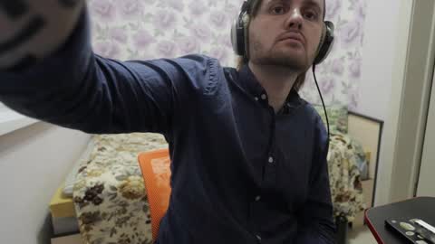 Krismojo online show from January 10, 10:04 pm